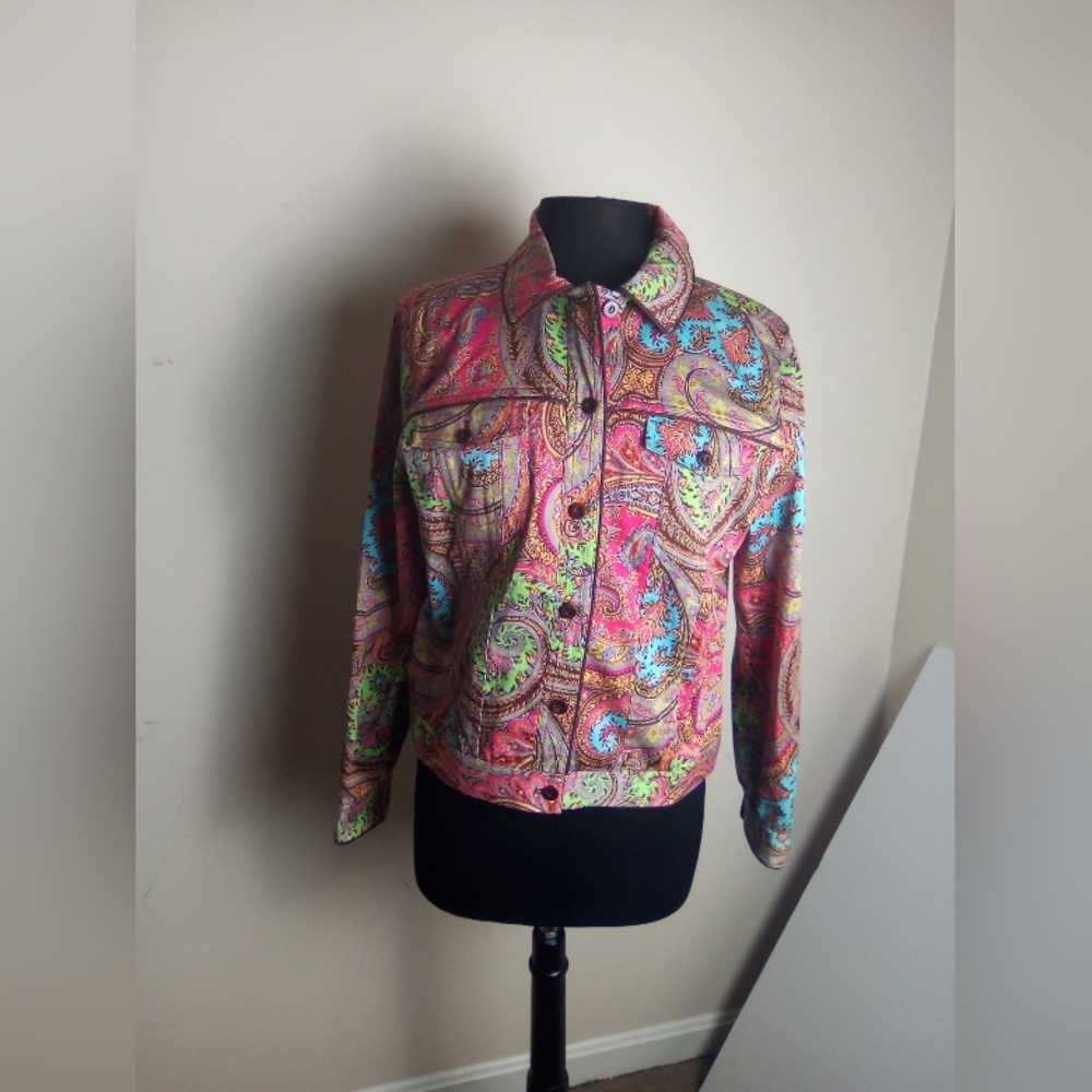 DETAILS Colorful Paisley TOP SIZE 8 - Picture 4 of 7